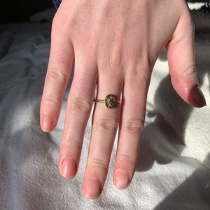 size 8 Mejuri Tarot Star Ring ✨